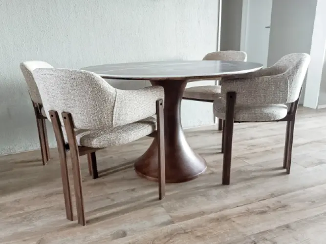 Ronde Japandi Eettafels