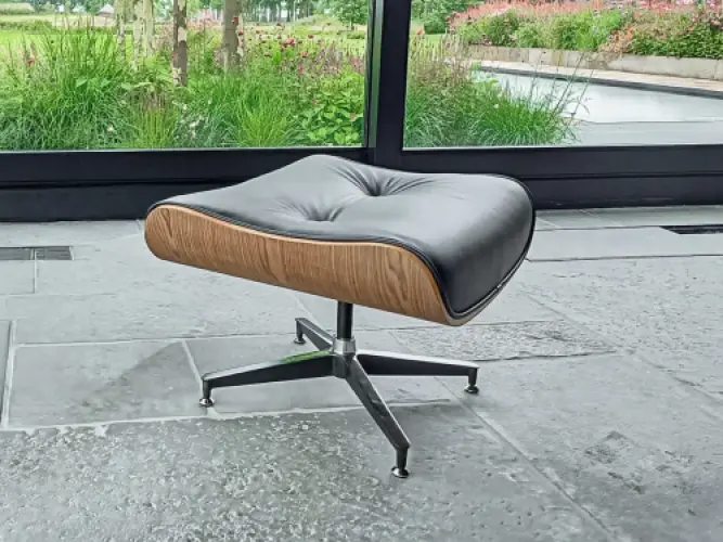 Cavel Lounge Chair Ottomanen